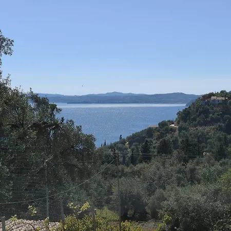 Eleousa House Apartament *