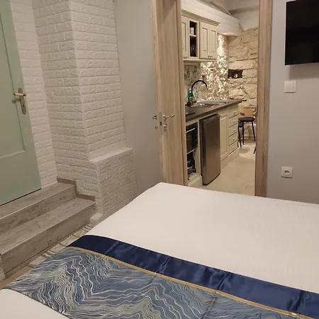 Apartament Eleousa House