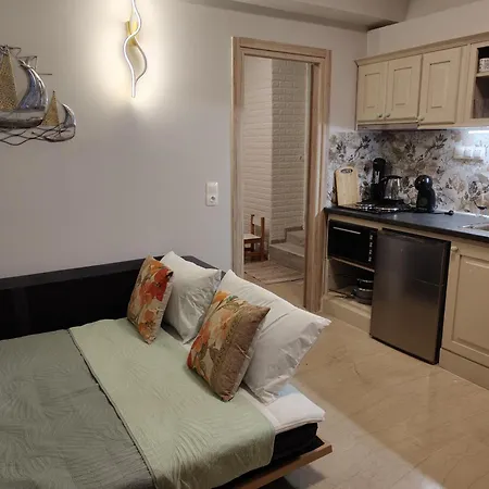 Eleousa House Apartment