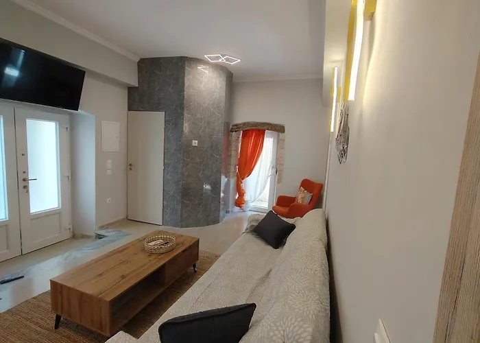 Eleousa House *