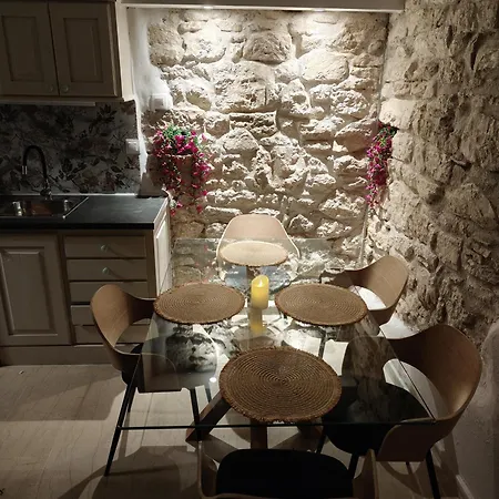 Apartamento Eleousa House