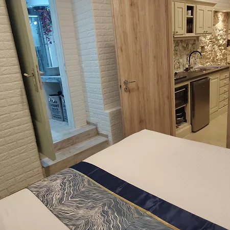 Eleousa House * نساكيون