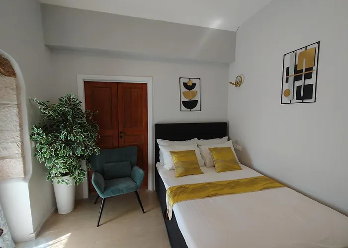 Eleousa House *