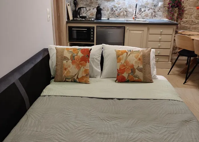 Eleousa House Apartment